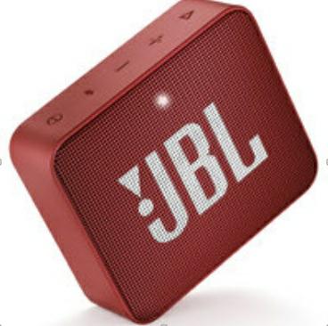 JBLGO2RED, Беспроводная портативная колонка JBL Red,
Беспроводная портативная колонка JBLGO2RED GO 2 - отличный выбор для тех, кто ведет активный образ жизни. Благодаря компактному размеру, девайс легко можно взять с собой на пикник или в поездку. Устройство без труда подключается к телефону через Bluetooth, и воспроизводит при этом музыку в высоком качестве. А наличие пассивных излучателей обеспечивают более насыщенное звучание низких частот.
Характеристики
Модель: GO 2 Ruby Red (JBLGO2RED) 
Производитель: JBL 
Тип: моно 
Суммарная мощность (Вт): 3 
Материал корпуса: пластик 
Питание: от батарей 
Микрофон: да 
Тип подключения: без провода 
Разъем для наушников: да 
Цвет: красный 
Интерфейсы: USB
Гарантия: 2 года